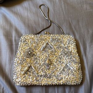 Elegant Vintage Silver Sequin Beaded Clutch